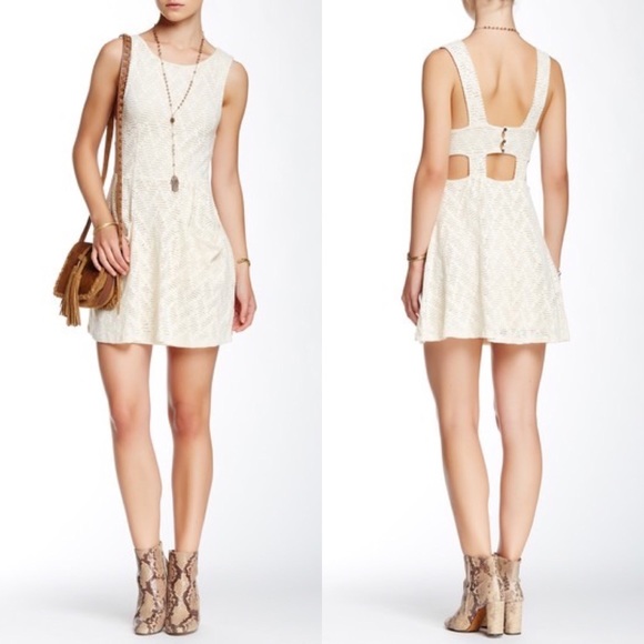 Free People Dresses & Skirts - Free People Size Medium Off White Lace Mini Dress